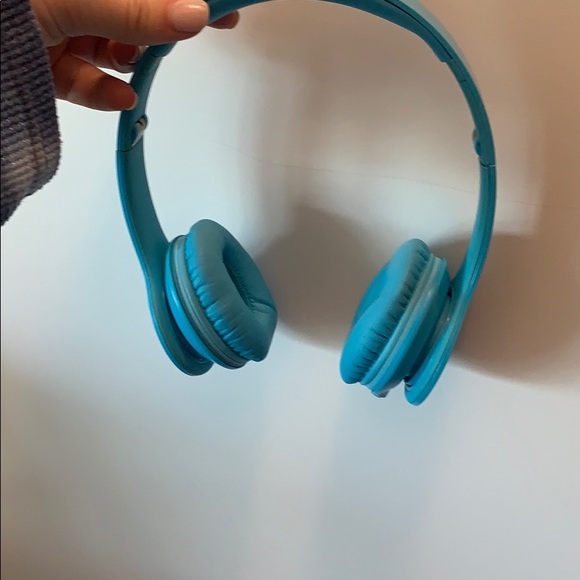 Blue beats - Picture 2 of 3
